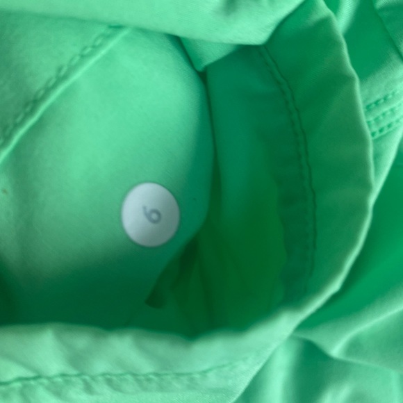 Lululemon Spring Break Away shorts - Picture 7 of 8